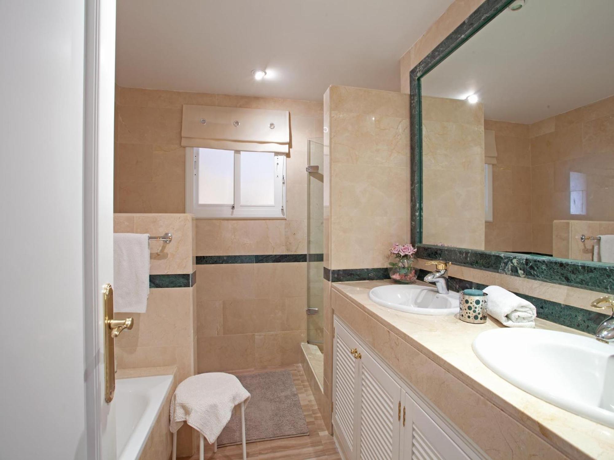 Charming With Pool Appartement Marbellac